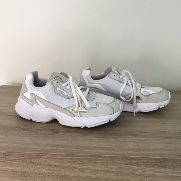 Adidas Falcon Women Shoes Size 8 1/2 - Picture 2 of 3